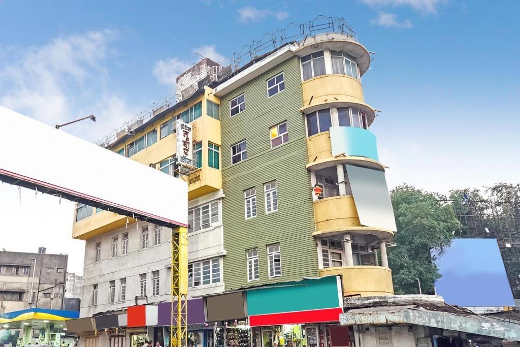 Hotel Tushar プネ エクステリア 写真
